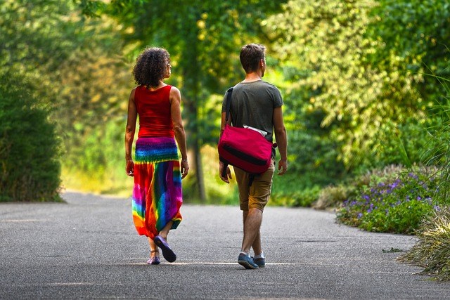 Understanding Modern Relationships: A Guide for Young Adults